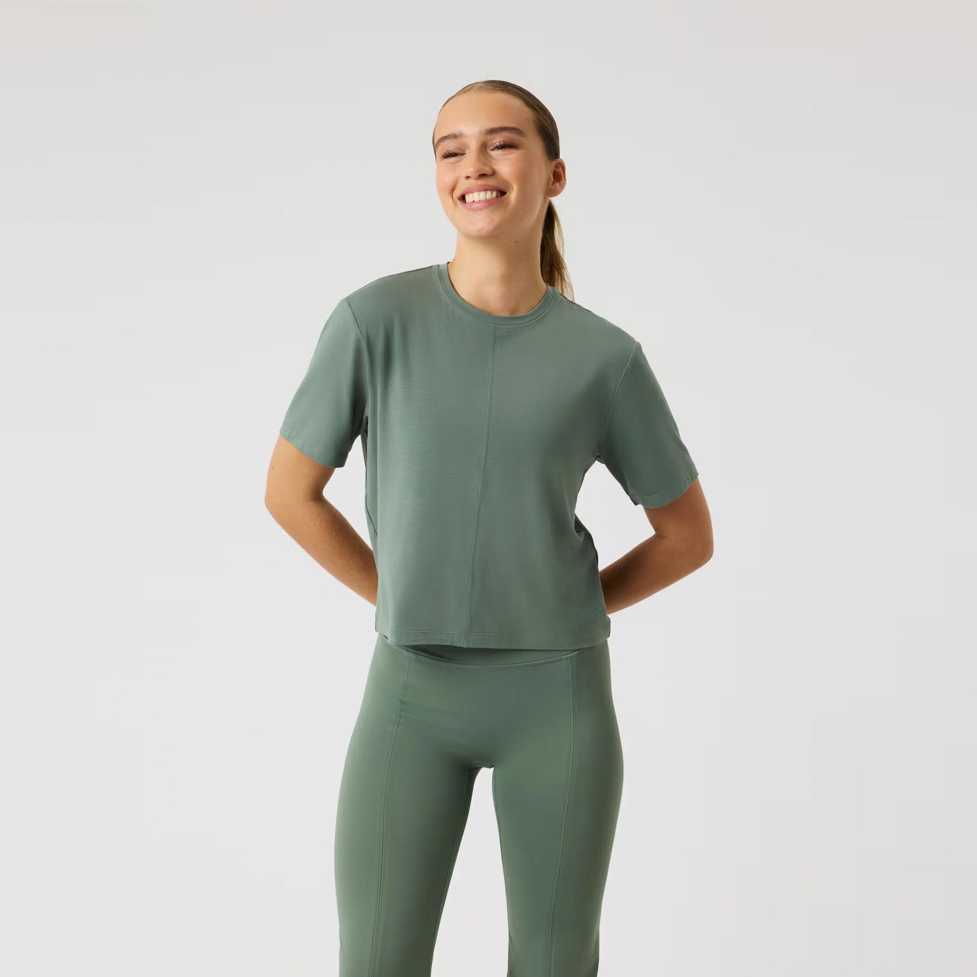Björn Borg Studio Soft Cropped T-shirt Femmes - sauge
