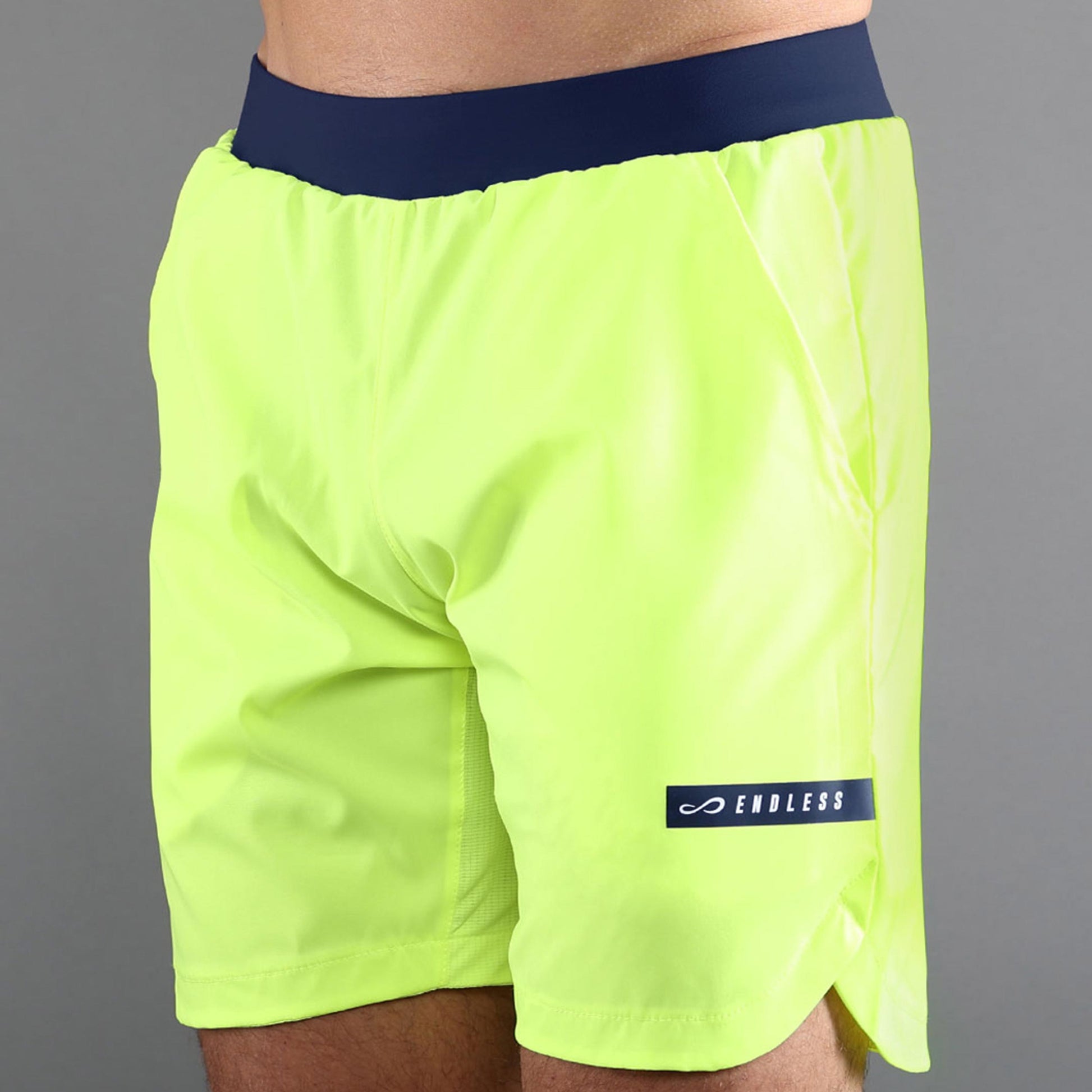 Endless SWIFT Shorts Hommes - jaunes fluo, bleu