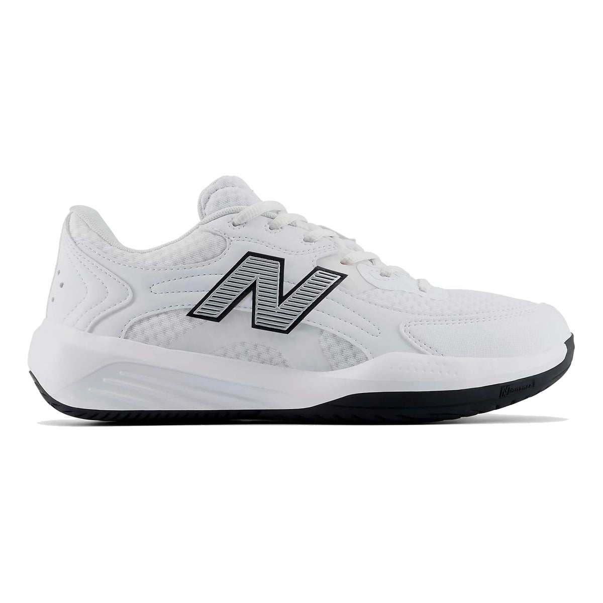 New Balance 696v7 Chaussures toutes surfaces Femmes - blanc, noir