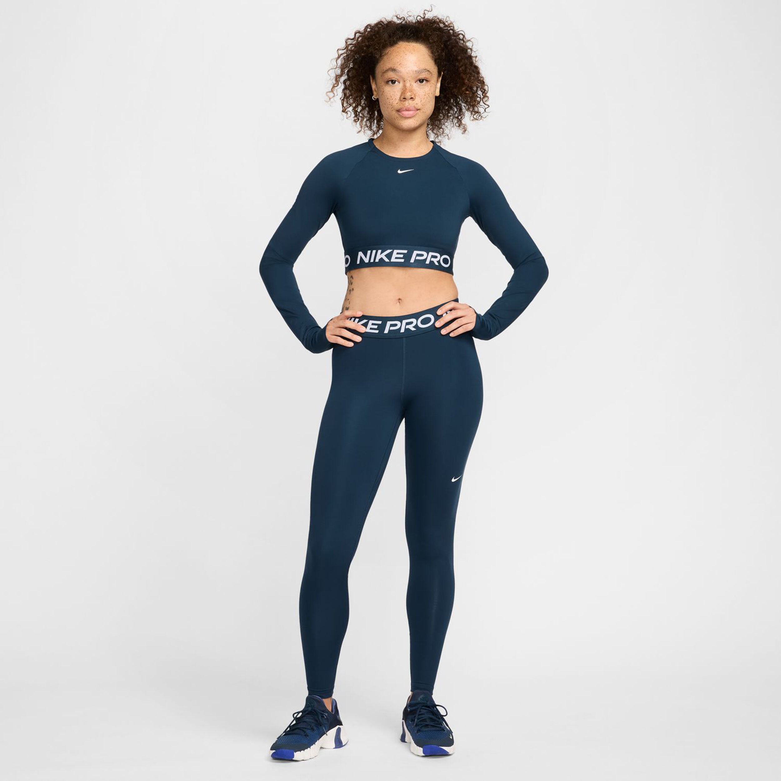 Nike pro mesh crop top clearance