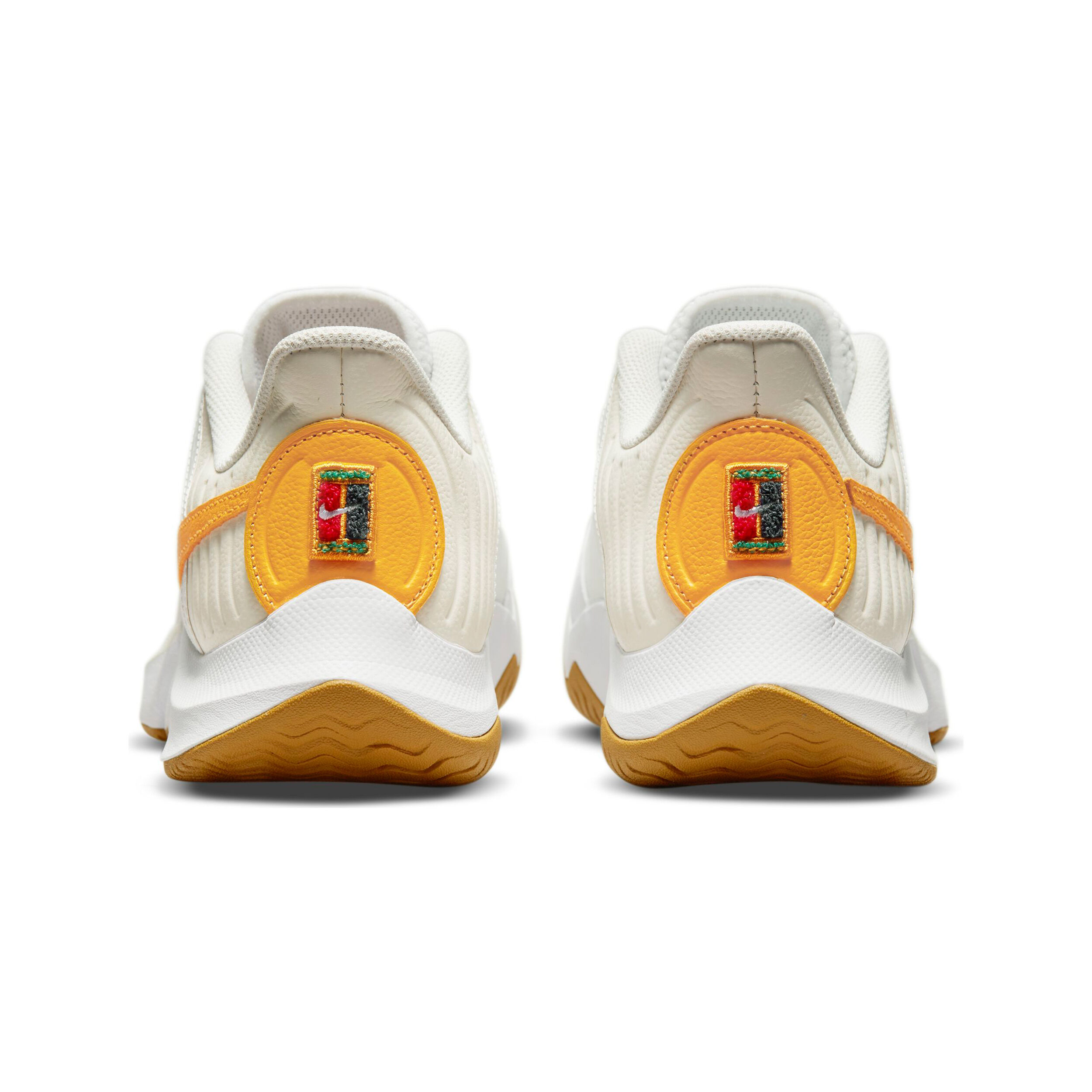 Zoom blanche et new arrivals jaune