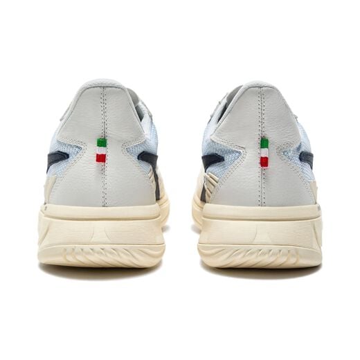 Diadora
