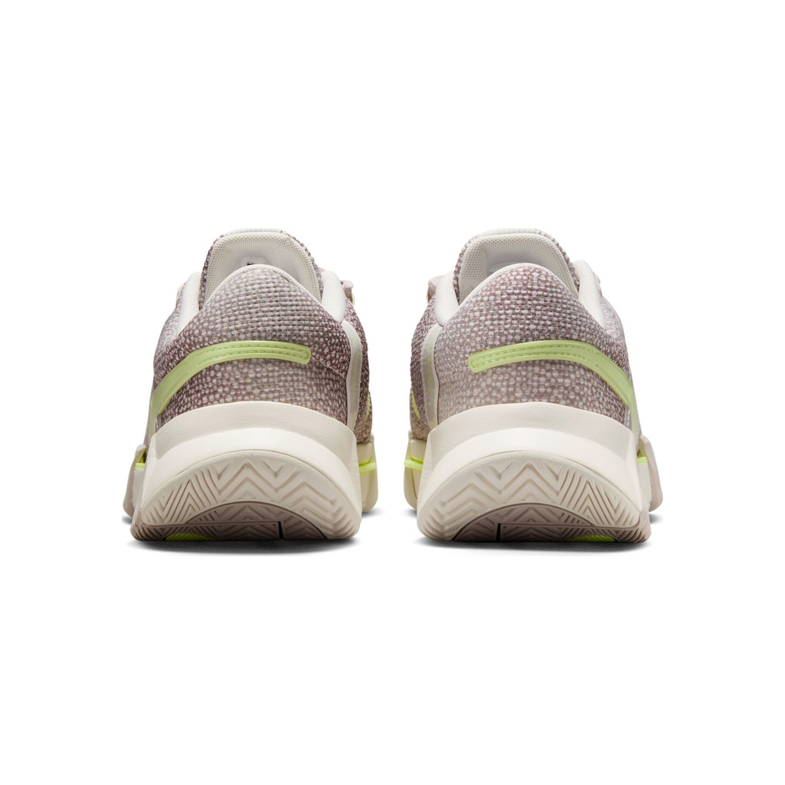 Nike pro shoes women's hot sale