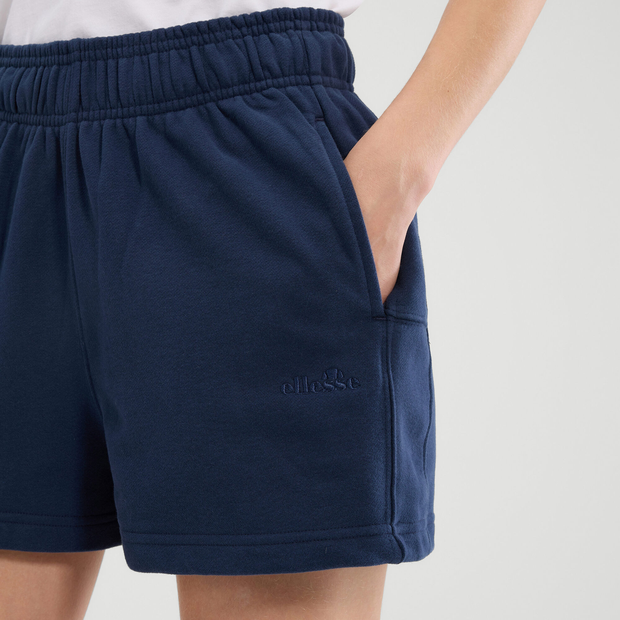 Ellesse