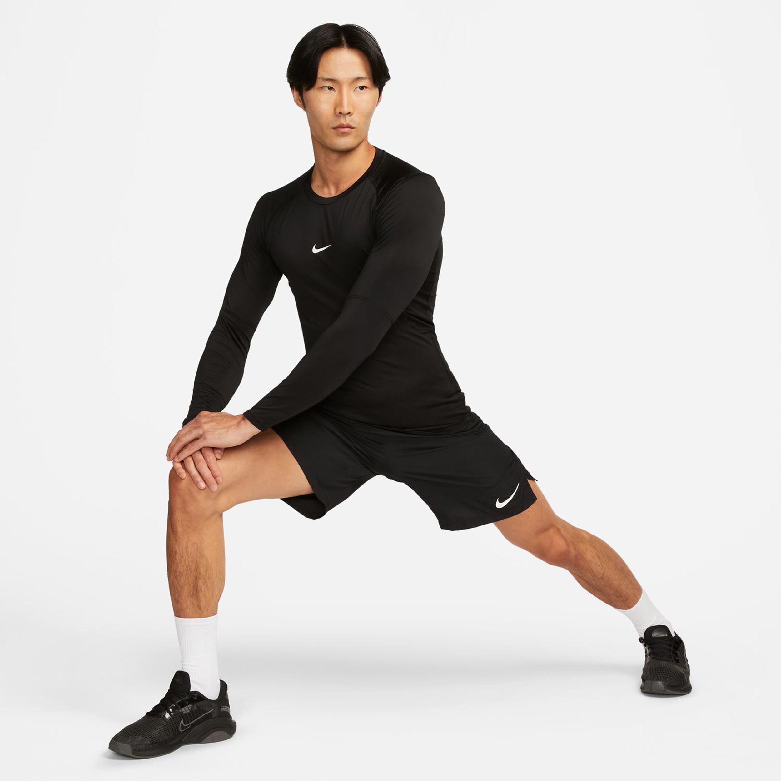 ★★Nike★★ HYPER DRY FIT UV VERSATILE T-SHIRT M BLACK HQ79 NIKE HYVERSE MEN'S DRI-FIT UV VERSATILE T-SHIRT - HQ7988-010