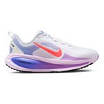 Chaussures de running Nike Nike Vomero&nbsp;18 Chaussure de running sans stabilisateurs Femmes - blanc, orange