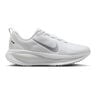 Vomero&nbsp;18 Chaussure de running sans stabilisateurs Femmes-blanc, argent
