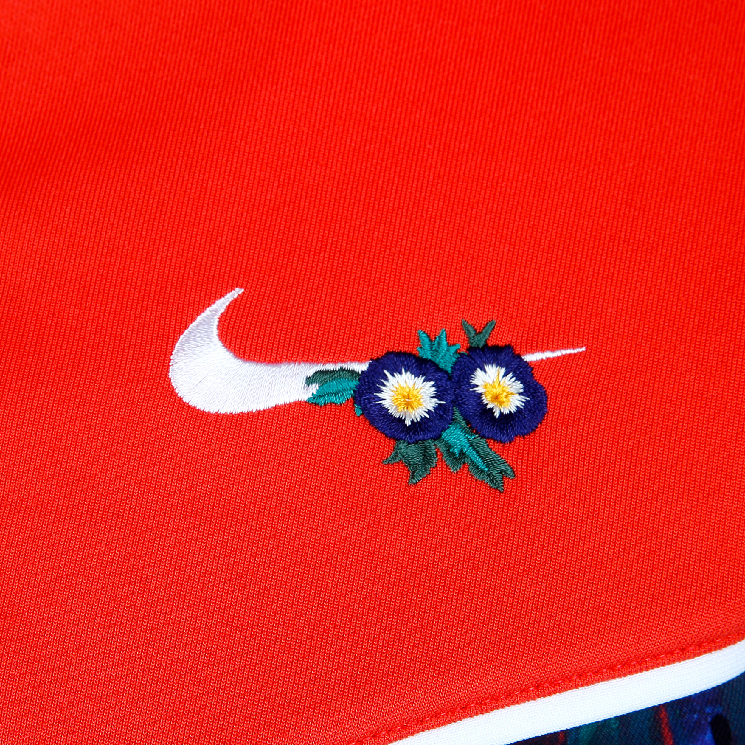 Survetement nike a fleur cheap