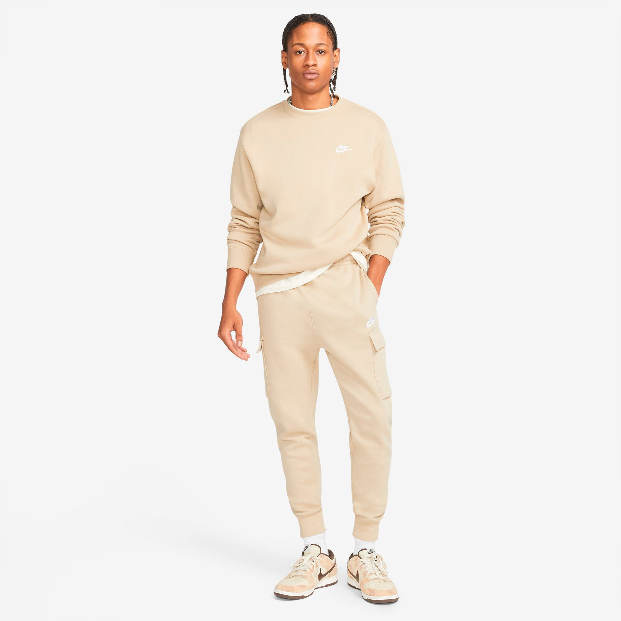 Buy Nike Sportswear Club Cargo Pantalon Surv tement Hommes Beige