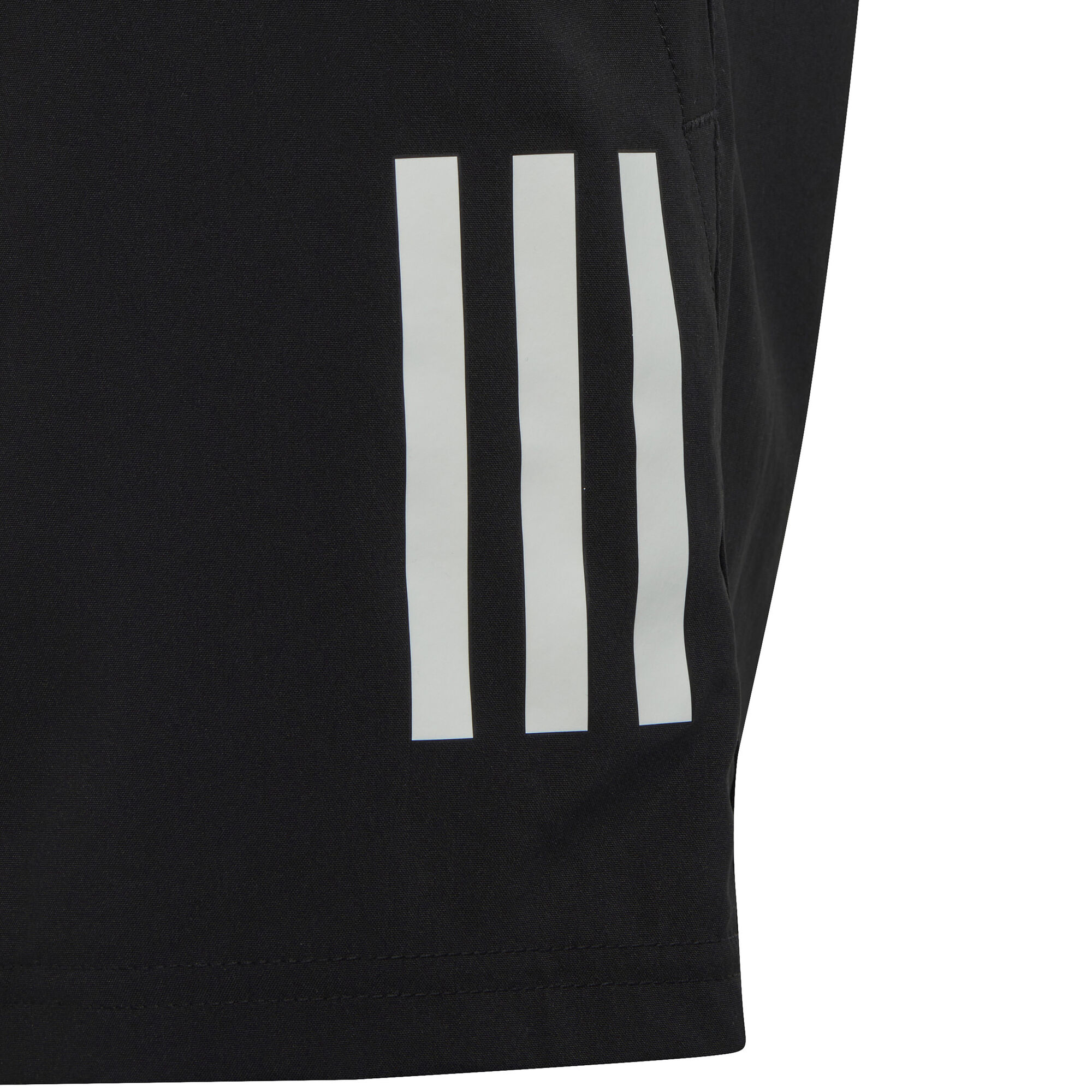 short adidas noir et blanc