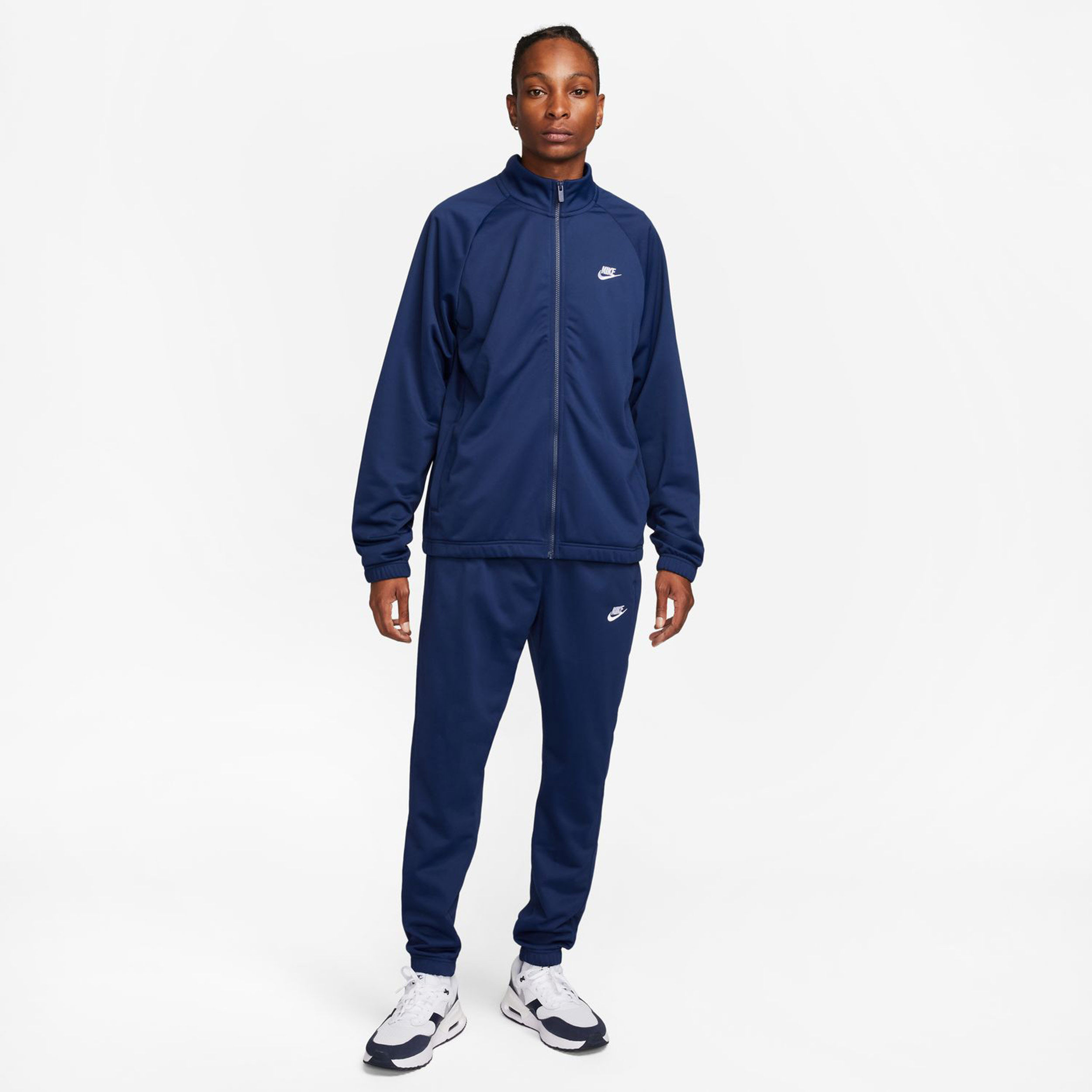 Buy Nike Club Survetement Hommes Bleu Fonce Blanc online Tennis Point FR